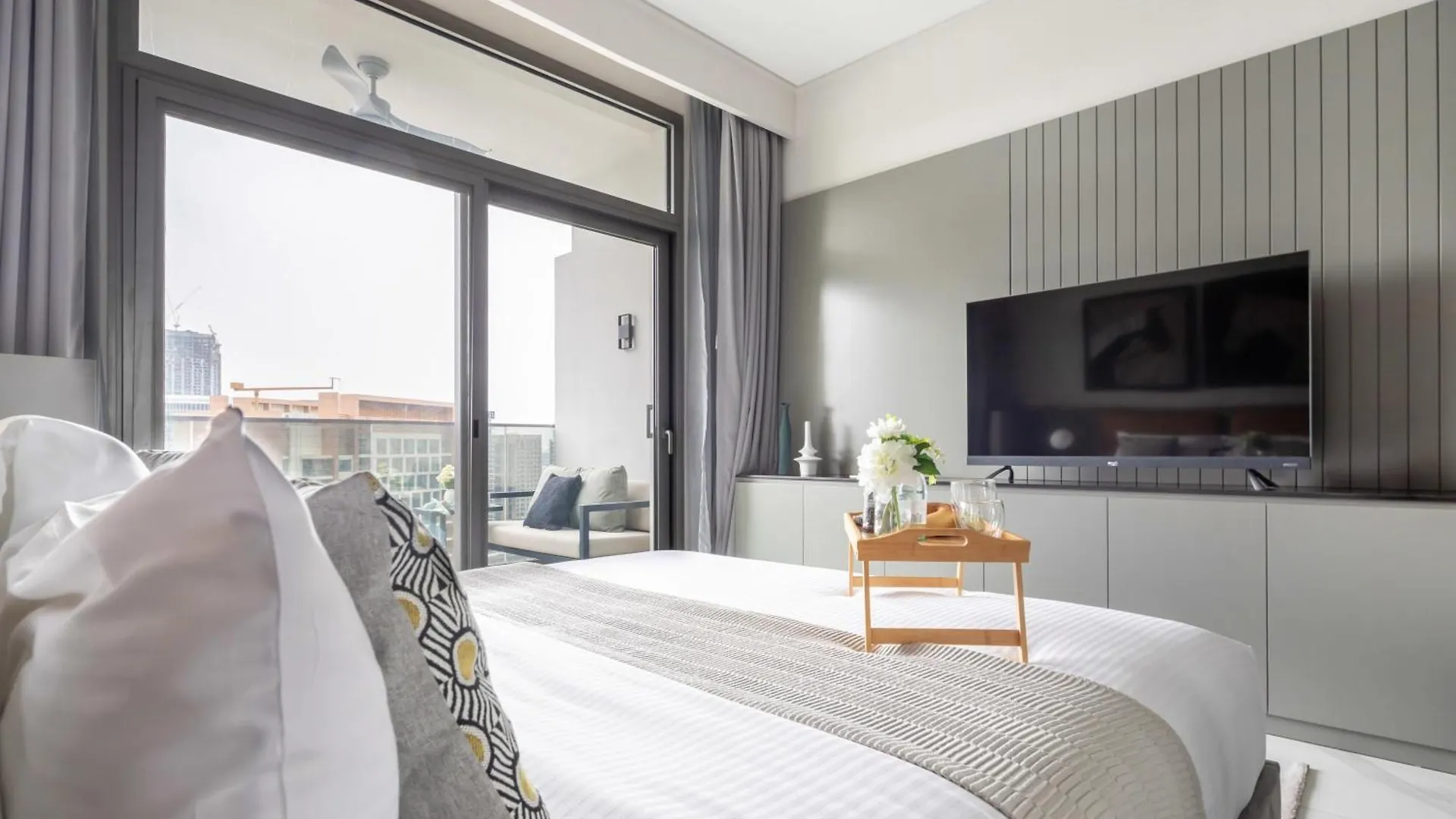Apartment Frank Porter - Mag 318 Dubai